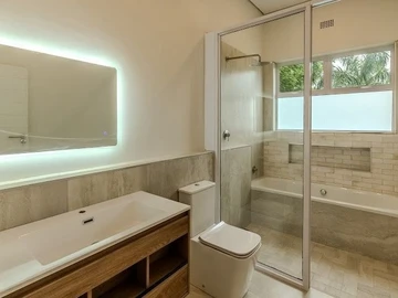 6 Unit Townhouse Complex