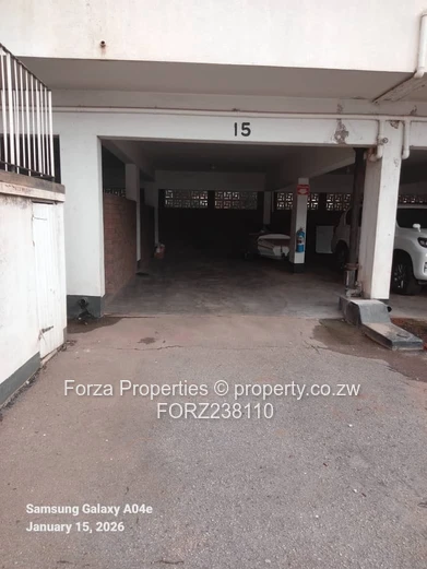 Modern 2-Bedroom Flat to Let