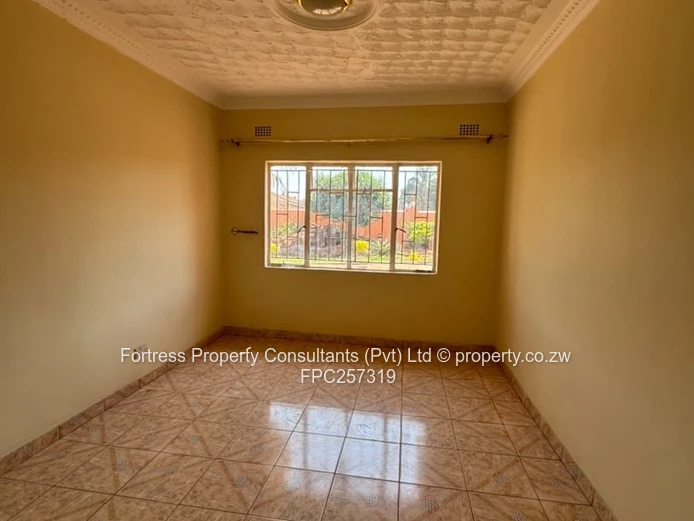 5-Bed House for Rent in Westgate