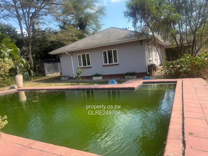 Borrowdale Brooke: 3-Bed Home with Pool & Borehole