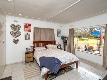 12 Bedroom House