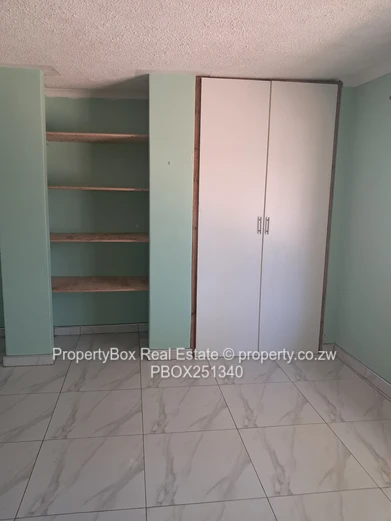 Glen Lorne double storey 6 bed house to rent for immediate occupation!