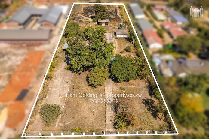 Former Medical Centre on 7300 square metres