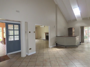 6 Bedroom House