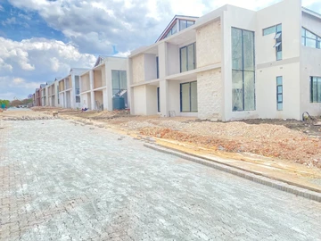 4 Bedroom Townhouse Complex