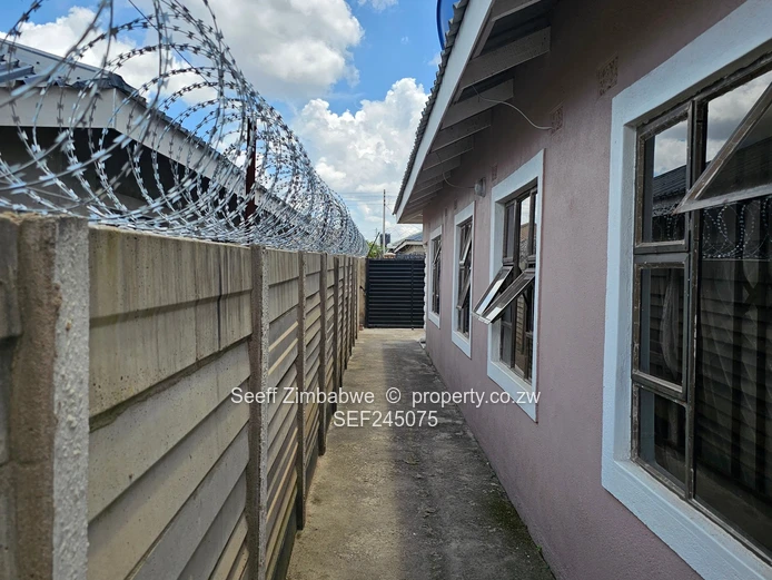 House for Sale in Southview Park!