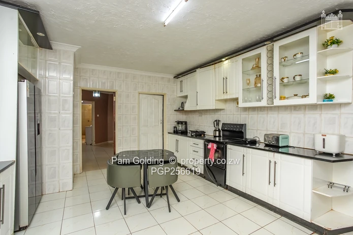 Neat and Spacious Family Home!