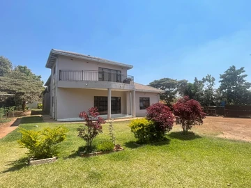 5 Bedroom House