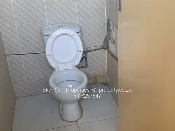 Msasa Warehouse To Rent* 