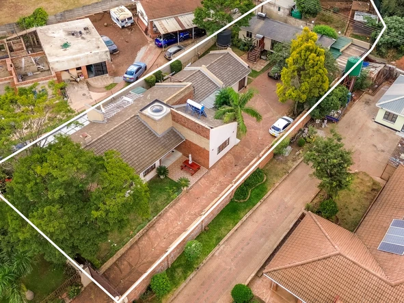 5 Bedroom House