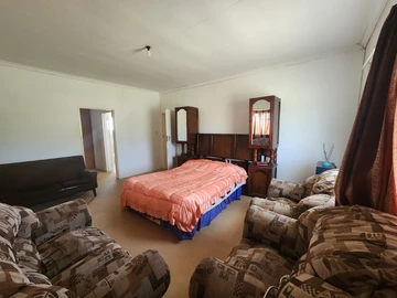 Farm & Agricultural Land