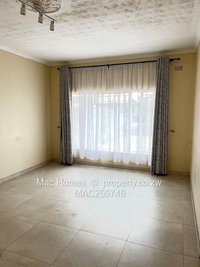 3-Bedroom Villa For Sale – Coronation Avenue