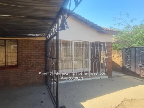  5-Bedroom Family Home in Budiriro!