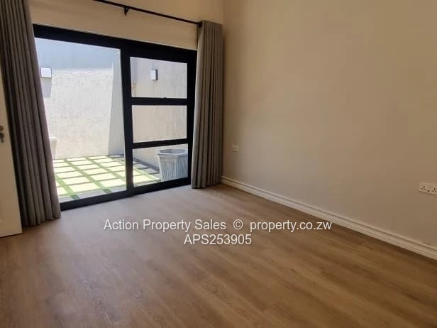 Luxurious Townhouse For Sale In Newlands 