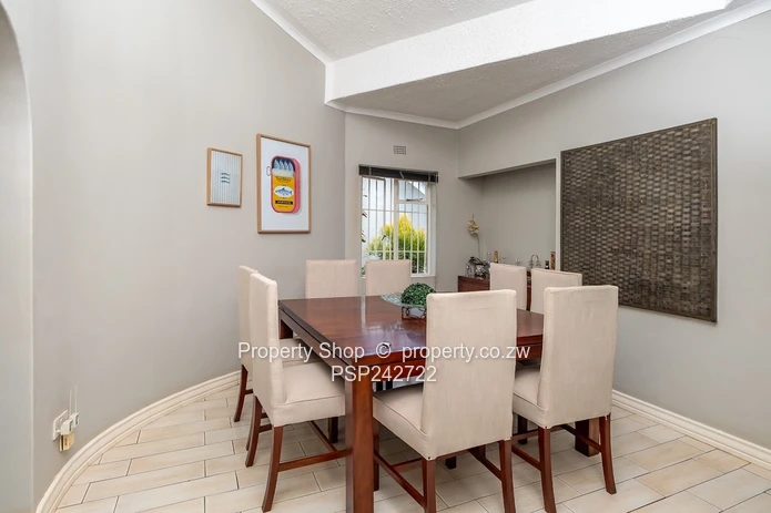 Modern 3 Bedroom Home in Exclusive 6 Unit Complex