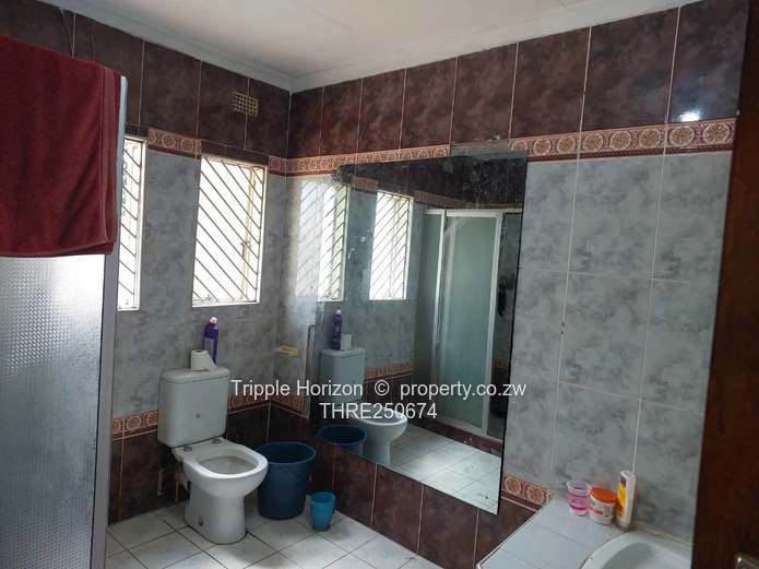 Spacious 5-Bed Marlborough Home on 2222 sqm 