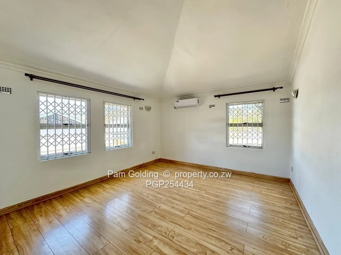 Un/Embassy Compliant 2 Bedroom Townhouse With Gorgeous Garden. (Sole Mandate)