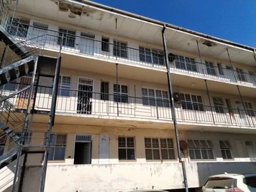 2 Bedroom Flat & Apartment