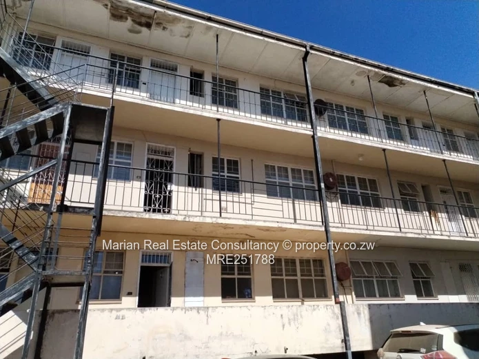 2 Bedroom Flat, Bulawayo CBD FOR SALE