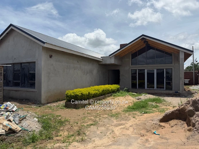 Ashdown Park Finish to own test this 4 bed main en-suite high Celling modern open plan