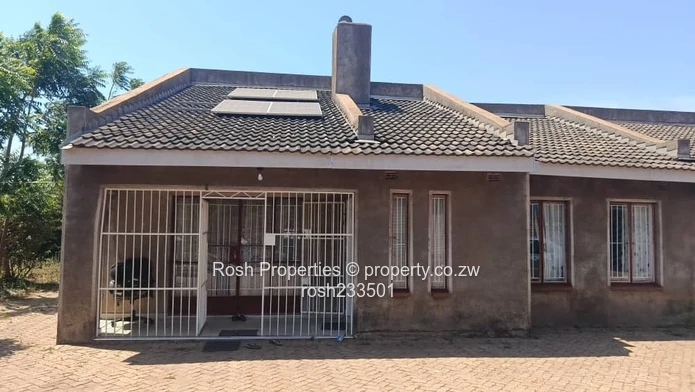 **Spacious 3-Bedroom Family Home for Rent in Bluffhill, Harare**