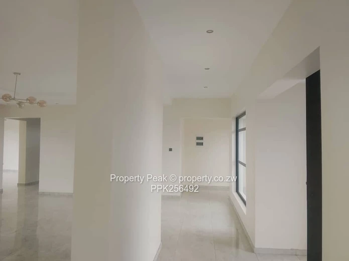 Mount Pleasant Heights: Modern 5-Bed with Expansive Lawn & Borehole