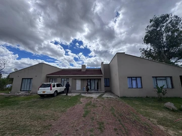 7 Bedroom House