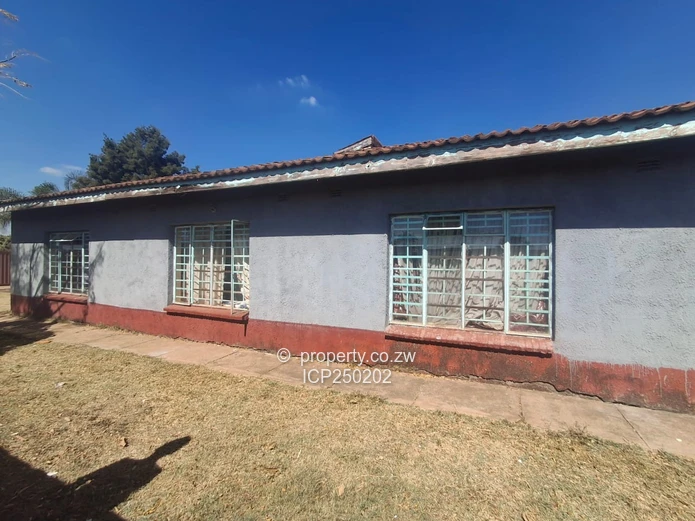 Knowe Norton 5-Bed Home on 2200m² 