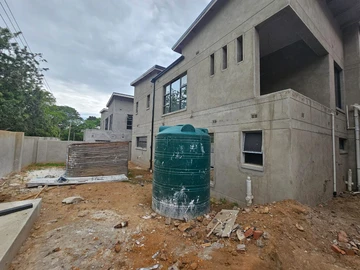 4 Bedroom Garden Flat