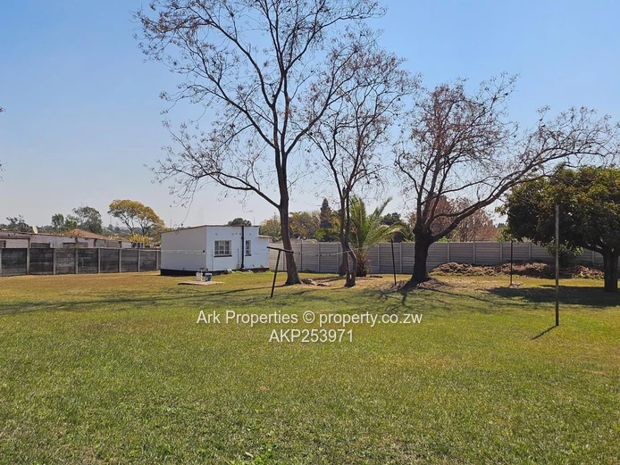 House To Rent – Waterfalls