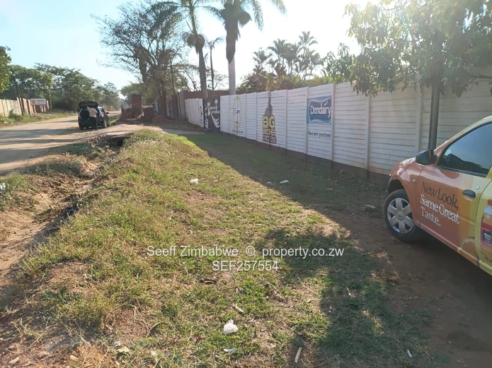 Walled Workshop & Warehouse 2325m² — Chinhoyi, Good ZESA (Sole Mandate)