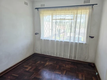 3 Bedroom Garden Flat