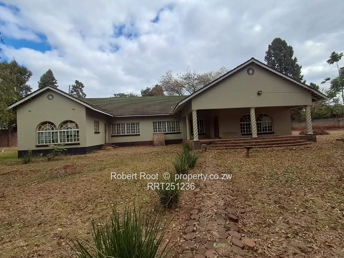 3 bed family home in Mandara