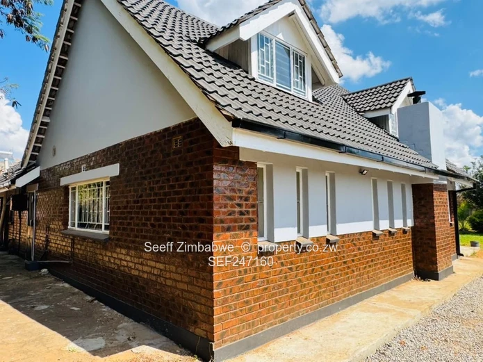 Modern 4-Bed Home in Knowe on 2305m² with Borehole