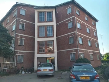 3 Bedroom Flat & Apartment