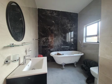 2 Bedroom Garden Flat