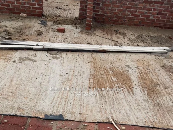 1,000sqm Stand for Sale with Title Deed - Huntersville, Harare South (Sole Mandate)