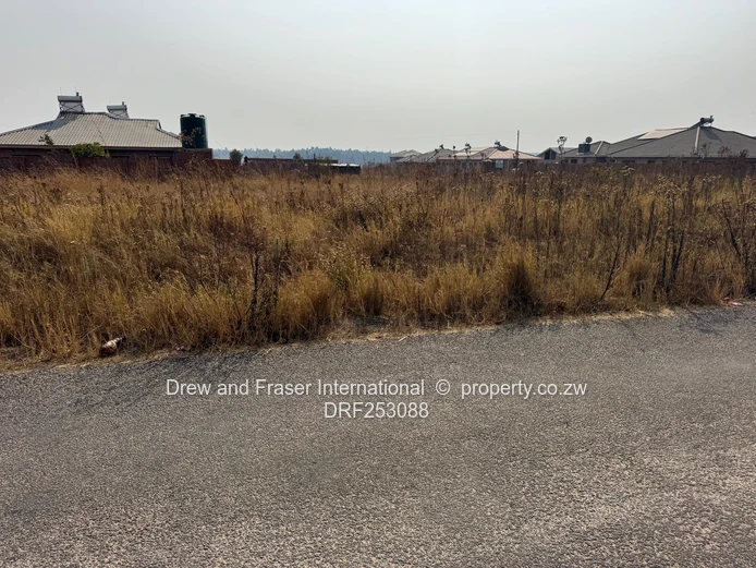 600 m² Stand on Tarred Main Road — Gated Erasmus Park
