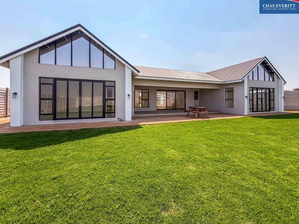 5 Bedroom House