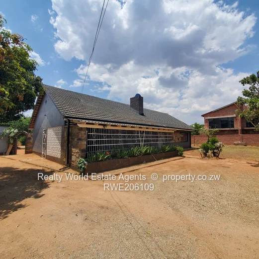 Waterfalls Prospect House To Let