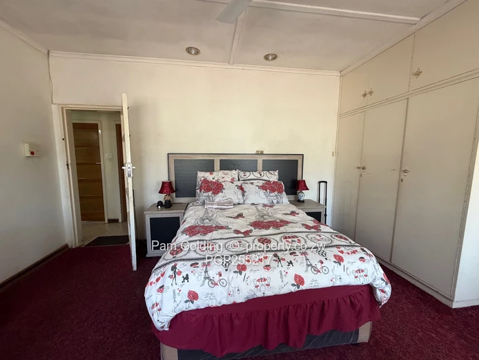 House For Sale – Hillcrest (Sole Mandate)