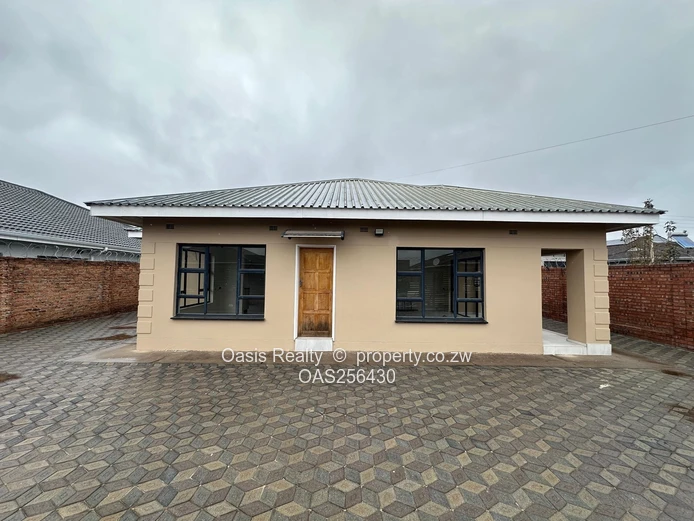 Neat Home To Let  In A Secure Community  (Sole Mandate)