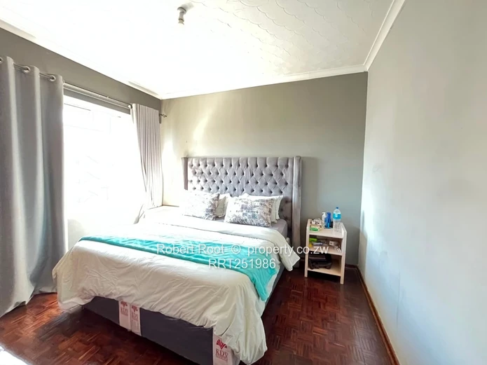 2 Bed Flat To Rent In The Avenues