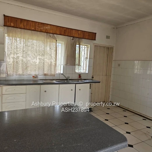 Old Marlborough border Avonlea