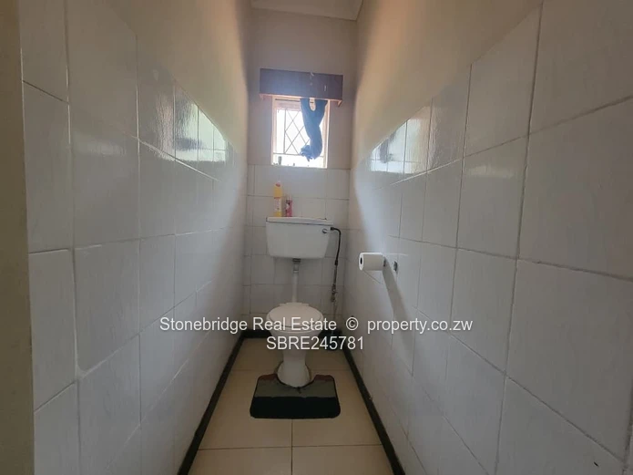 4 Bedroomed House in Fortunes gate for sale