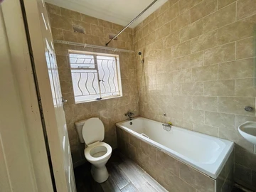 4 Bedroom Garden Flat