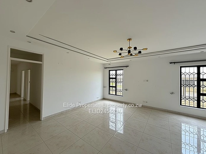 Tynwald: 4-Bed Tiled Split-Level Home with En-suite