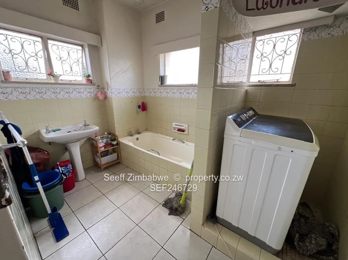 Neat 2-Bedroom Garden Flat 