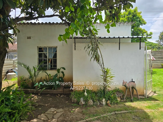 House For Sale In Strathaven 