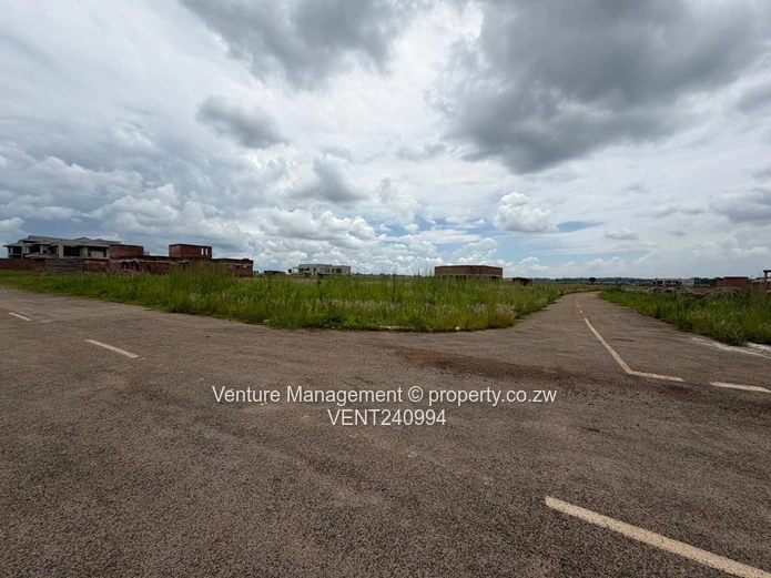 Prime Corner Stand for Sale  Pomona City, Harare North
